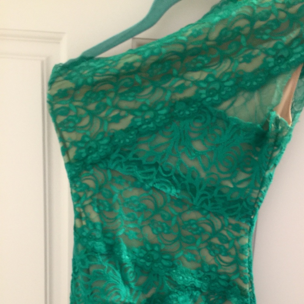 Bebe One shoulder stretch lace dress - Picture 8 of 8